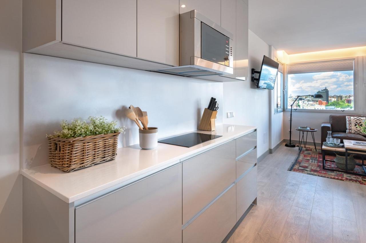 2 Bedrooms 1 Bathroom Furnished - Justicia - Incredible Views - Mintystay Madrid Eksteriør billede