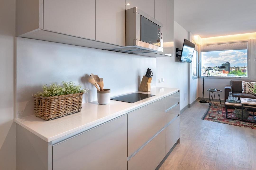 2 Bedrooms 1 Bathroom Furnished - Justicia - Incredible Views - Mintystay Madrid Eksteriør billede